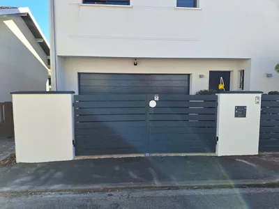 Après travaux - portail et clôture teinte gris anthracite