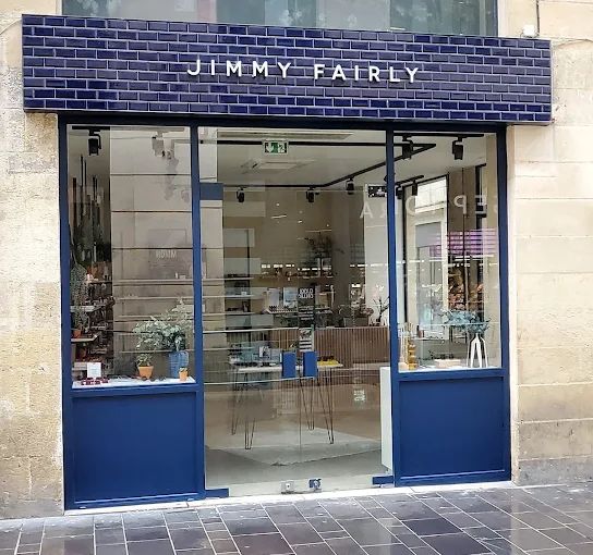 Mise en peinture devanture local commercial Bordeaux par JS Ambiance Peinture